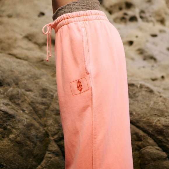 NWT Free People Movement All Star Sweatpants in Melon Size Large - Picture 6 of 8